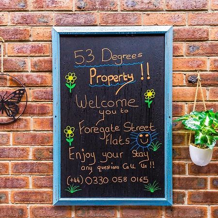 Stylish Chester City Centre Apartment By 53 Degrees Property, Ideal For Couples & Business Professionals - Sleeps 4 מראה חיצוני תמונה